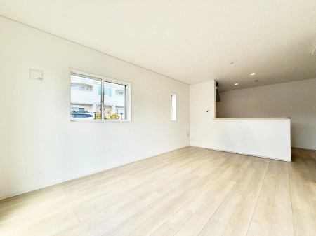 ���r���O�@���������R�Ɖ�b�����܂��A�S�n�悢�ЂƂƂ�