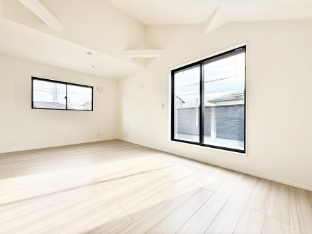 ���r���O�@�������Ƒ��̎��Ԃ��ʂ�A���K�Ŗ��������