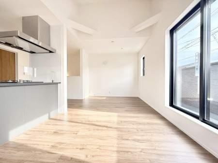 ���r���O�@�������V���v���������ґ�A��؂Ȑl�Ɖ߂����S���قǂ�����