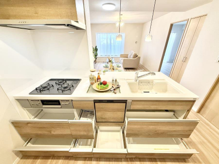 �L�b�`���@�������L���C�ɕЕt���A�g���₷���L�b�`��