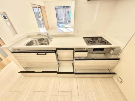 �L�b�`���@�������Ƒ����J��[�߂�A������̂���L�b�`��