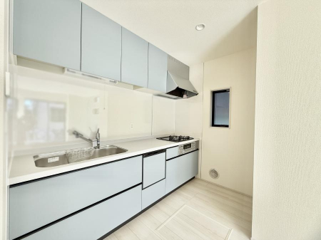 �L�b�`���@�������Ƒ��ƂȂ���A�R�~���j�P�[�V�����̏�