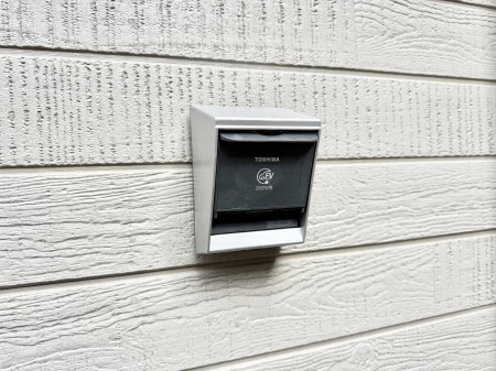 ���̑����ρ@�ݔ�������ŊȒP�ɏ[�d�ł��A�G�R�ȃJ�[���C�t���T�|�[�g