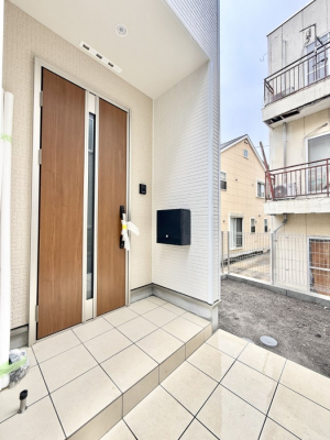 ���ց@�O�ρ� �V���v���Ŕ������A�Z�܂��̑���ۂ��ʂ錺�ւł�