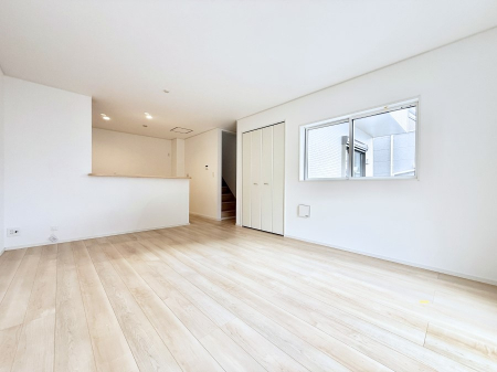 ���r���O�@���������R�Ɖ�b�����܂��A�S�n�悢�ЂƂƂ�