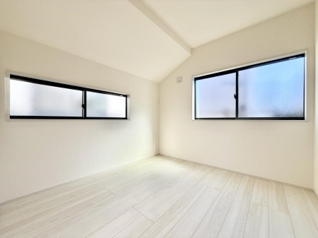 �q�������@�������v���C�x�[�g��ԂƂ��ĐÂ��ŗ�������������񋟂��Ă���܂�