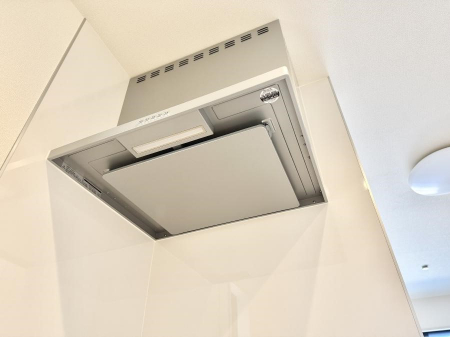 ���̑����ρ@�ݔ����������̏��C����������C��ɗU������A�����I�ɔr�����ł��܂��B