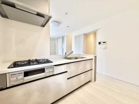 �L�b�`���@�������Ƒ����J��[�߂�A������̂���L�b�`��