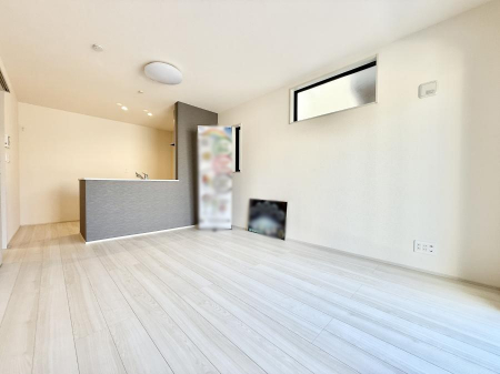 ���r���O�@���������R�Ɖ�b�����܂��A�S�n�悢�ЂƂƂ�