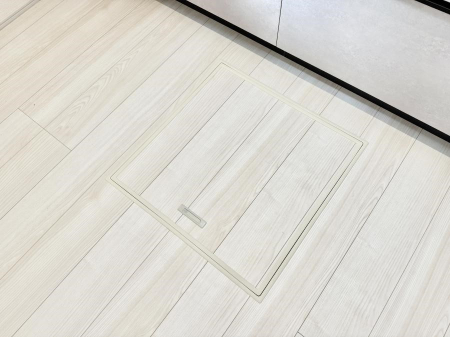 ���̑����ρ@�ݔ����B�ꂽ���[�X�y�[�X�ŉƑS�̂��X�b�L��