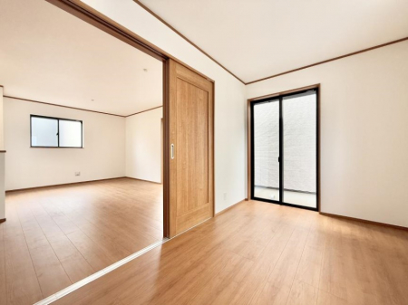 ̑ρ@F̂ŉ₩ȎԂy߂܂