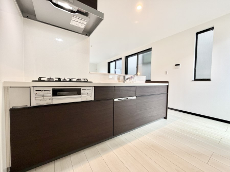 �L�b�`���@�������Ƒ����J��[�߂�A������̂���L�b�`��