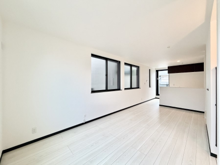 ���r���O�@���������났�ƏΊ炪�W�܂�A�S���܂郊�r���O