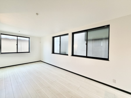 ���r���O�@���������R�Ɖ�b�����܂��A�S�n�悢�ЂƂƂ�