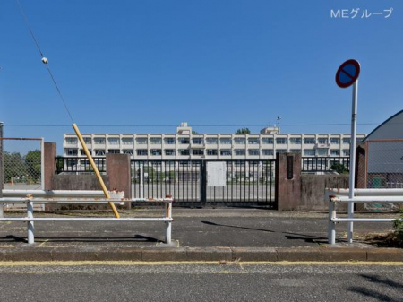 ӊ@wZ 800m qsБq䏬wZ