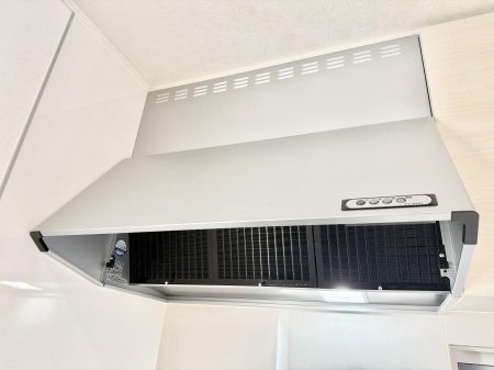 ���̑����ρ@�ݔ����������̏��C����������C��ɗU������A�����I�ɔr�����ł��܂��B