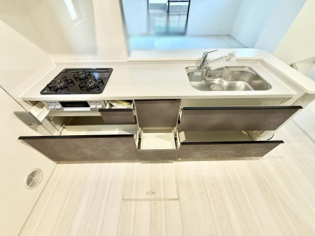 �L�b�`���@�������Ƒ����J��[�߂�A������̂���L�b�`��