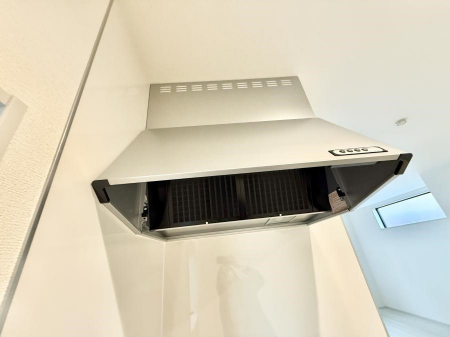 ���̑����ρ@�ݔ����������̏��C����������C��ɗU������A�����I�ɔr�����ł��܂��B