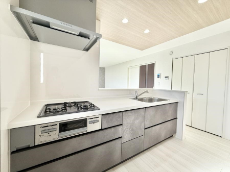 �L�b�`���@�����������������Ԃ����܂��A�Ί炠�ӂ��L�b�`��