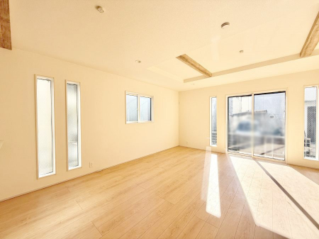 ���r���O�@���������났�ƏΊ炪�W�܂�A�S���܂郊�r���O