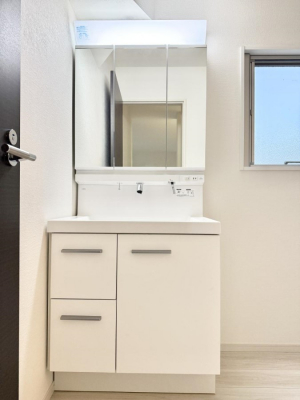 �L�b�`���@���������y���݂ƐH�ׂ�K����͂���L�b�`��