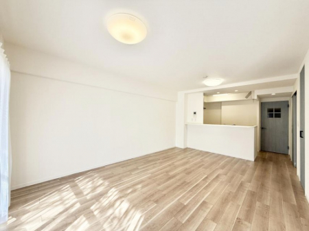 ���r���O�@���������R�Ɖ�b�����܂��A�S�n�悢�ЂƂƂ�