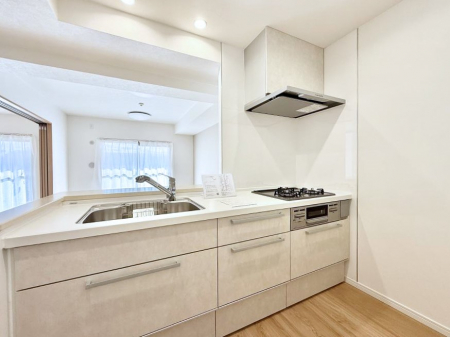 �L�b�`���@�����������������Ԃ����܂��A�Ί炠�ӂ��L�b�`��