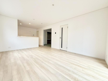 ���r���O�@���������R�Ɖ�b�����܂��A�S�n�悢�ЂƂƂ�