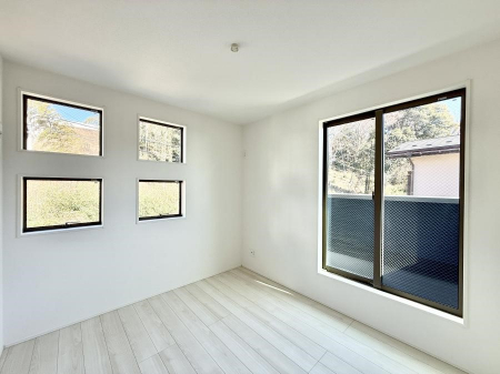 �q�������@�������d����׋��̃X�y�[�X�Ɏg�����ƂŁA�W�����₷���Â��Ȋ��������܂�