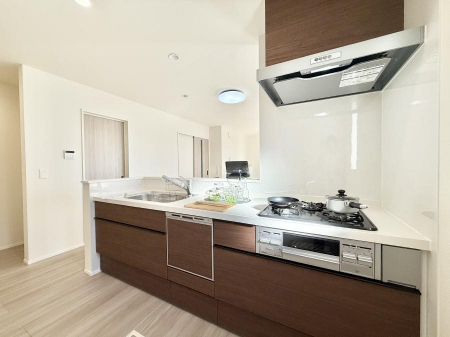 �L�b�`���@�������V���v���Ŕ������S�n�悢���Ԃ𐶂ރL�b�`�����