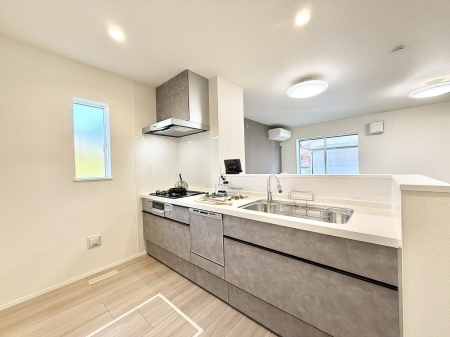 �L�b�`���@�������L���C�ɕЕt���A�g���₷���L�b�`��