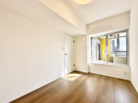 �Q���@����