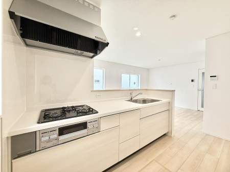 �L�b�`���@�������V���v���Ŕ������S�n�悢���Ԃ𐶂ރL�b�`�����