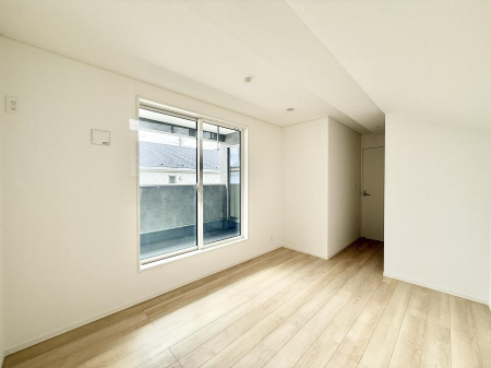 �q�������@�������v���C�x�[�g��ԂƂ��ĐÂ��ŗ�������������񋟂��Ă���܂�