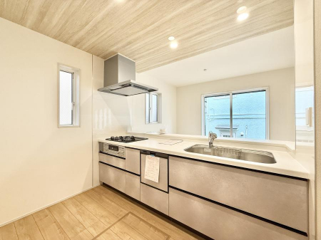 �L�b�`���@�������L���C�ɕЕt���A�g���₷���L�b�`��