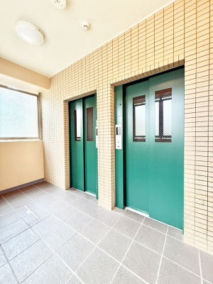 ���̑����ρ@�O�ρ��G���x�[�^�[����������Ă��܂�