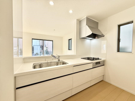 �L�b�`���@���������y���݂ƐH�ׂ�K����͂���L�b�`��