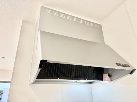 ���̑����ρ@�ݔ����t�[�h�ɕ����Ă���ׁA���������C��ɗU������A�����I�ɔr�����ł��܂�