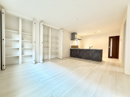 ���r���O�@���������C�ɓ���̏ꏊ�ŁA�̂�т�Ƃ������Ԃ�