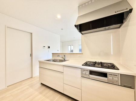 �L�b�`���@�������Ƒ����J��[�߂�A������̂���L�b�`��