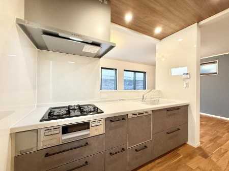 �L�b�`���@�������Ƒ����J��[�߂�A������̂���L�b�`��