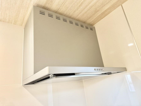 ���̑����ρ@�ݔ����������̏��C����������C��ɗU������A�����I�ɔr�����ł��܂��B