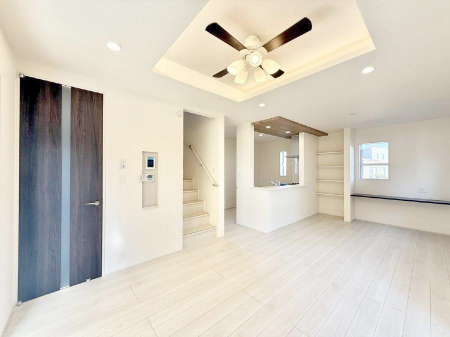 ���r���O�@�������Ƒ��̎��Ԃ��ʂ�A���K�Ŗ��������