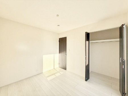 �Q���@�������Ƌ�����܂��z�u����΍L�X�Ƃ�����Ԃ��g�������₷���A�����b�N�X�������Ԃ��߂����܂�