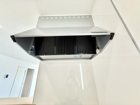 ���̑����ρ@�ݔ����t�[�h�ɕ����Ă���ׁA���������C��ɗU������A�����I�ɔr�����ł��܂�