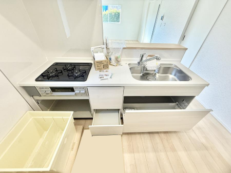 �L�b�`���@�������V���v���ŋ@�\�I�A�����g���₷���L�b�`��