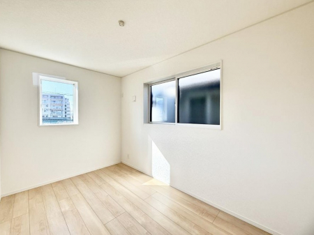 �q�������@�������v���C�x�[�g��ԂƂ��ĐÂ��ŗ�������������񋟂��Ă���܂�