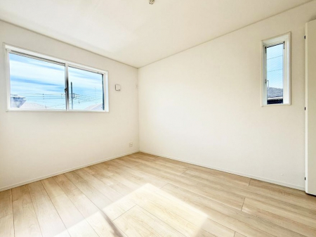 �q�������@�������v���C�x�[�g��ԂƂ��ĐÂ��ŗ�������������񋟂��Ă���܂�