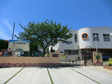 ���ӊ��@�c�t���E�ۈ牀 400m �x�m���ۈ牀