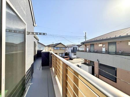 �o���R�j�[�@������ �G�߂̈ڂ낢����������J���I�ȋ�Ԃł�